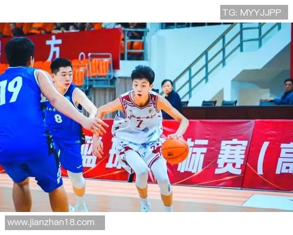 重庆篮球队的蜕变之路：从传统强队到现代竞技的全面转型纪实